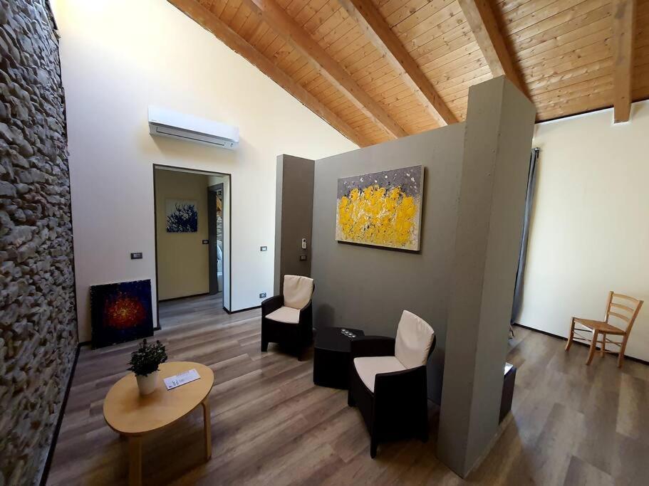 Villa Cristallo Private Apartment Fontanelice Екстер'єр фото